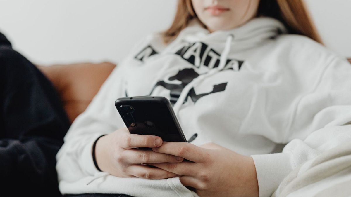 TikTok and Instagram accused of pushing suicide-related content to teens