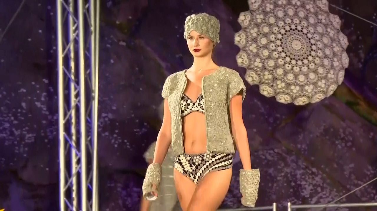 A special occasion is the summer "Days of Koniaków Lace" festival, during which workshops, demonstrations and meetings with masters of this art take place.