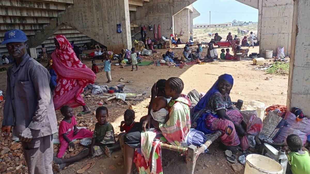 السودان.. النازحون يعودون إلى الخرطوم بحثاً عن حياة جديدة وسط الدمار والغياب التام للخدمات
