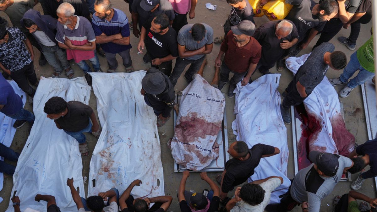 هجمات إسرائيلية مكثّفة على أطراف مدينة غزة.. وحماس تدعو لتصعيد الضغوط لوقف "الإبادة"