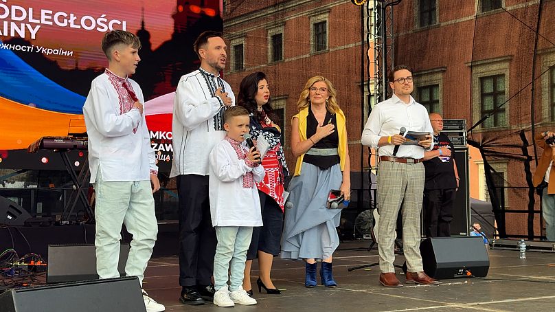 Wspólnie odśpiewano hymny narodowe Polski i Ukrainy, Warszawa, 24.08.2025 r.