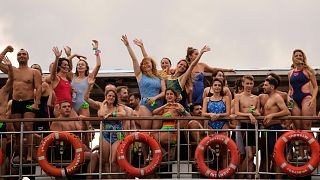 More than 2,800 swimmers cross continents in Istanbul’s Bosphorus event