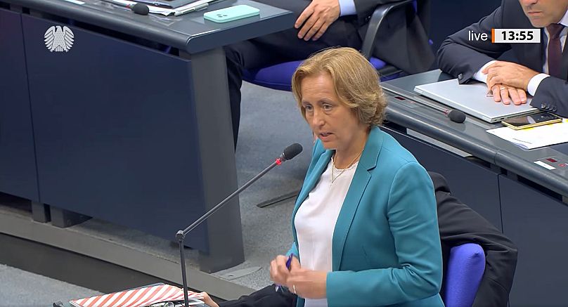 An dem Tag stellte AfD-Abgeordnete Beatrix von Storch dem Kanzler die Frage, ob er eine Verfassungsrichter-Kandidatin mit gutem Gewissen wählen könnte.