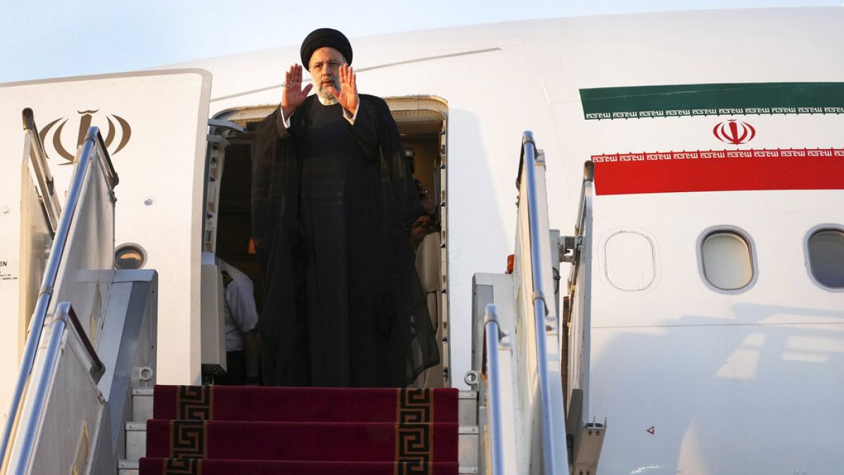 مسؤول إيراني يتهم إسرائيل باغتيال إبراهيم رئيسي ويتحدّث عن "خيانة روسية"