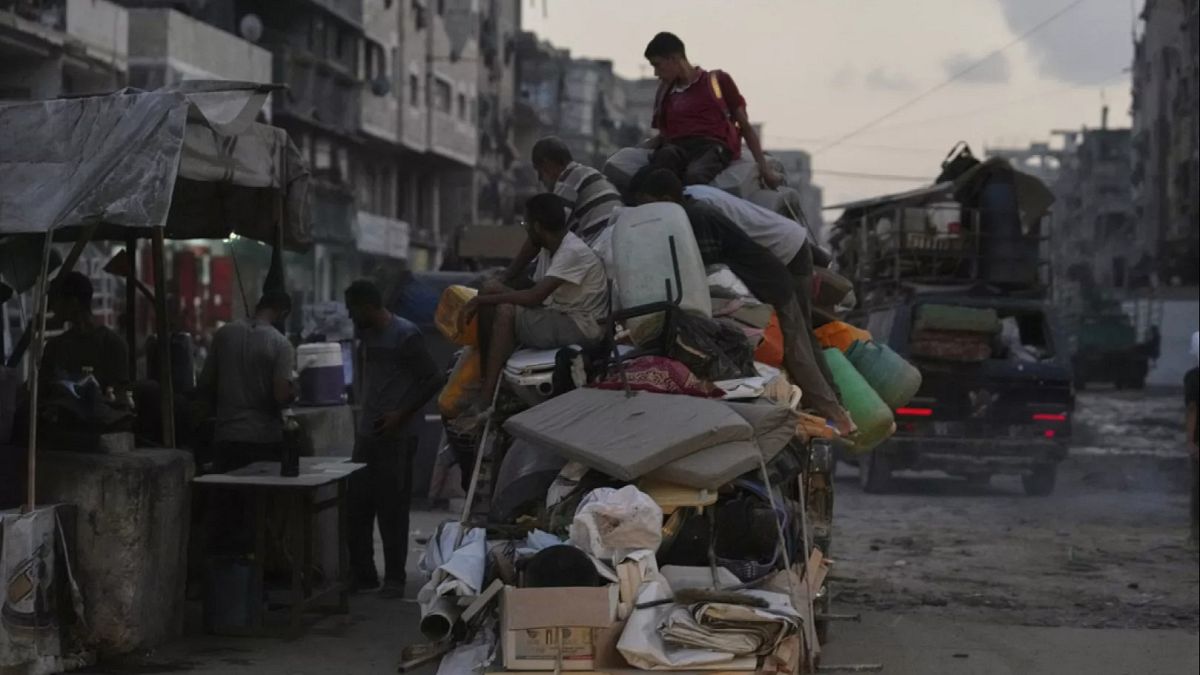 الجيش الإسرائيلي يقول إن إخلاء مدينة غزة من سكانها "لا مفر منه"