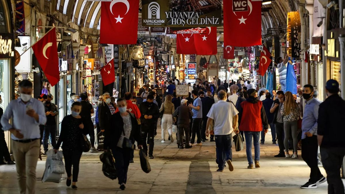 Istanbul police seize jewels and antiques worth €26mn in raid at Grand Bazaar