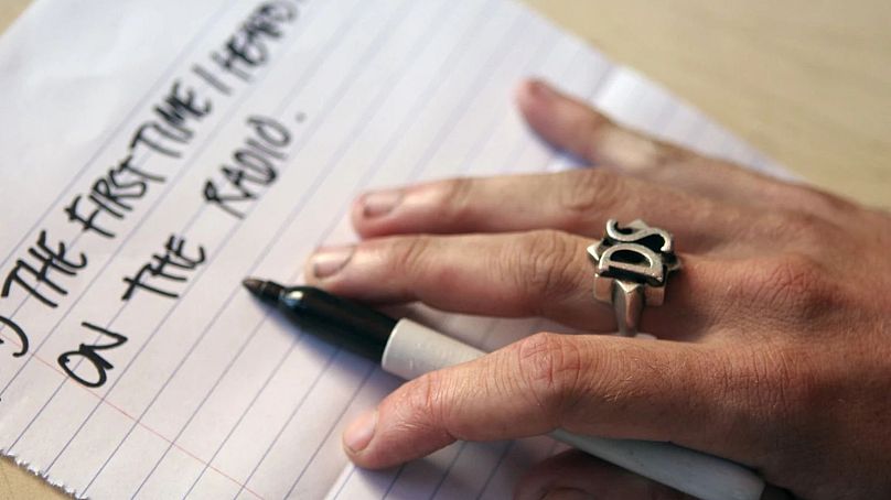 Charlie's ring in Lost