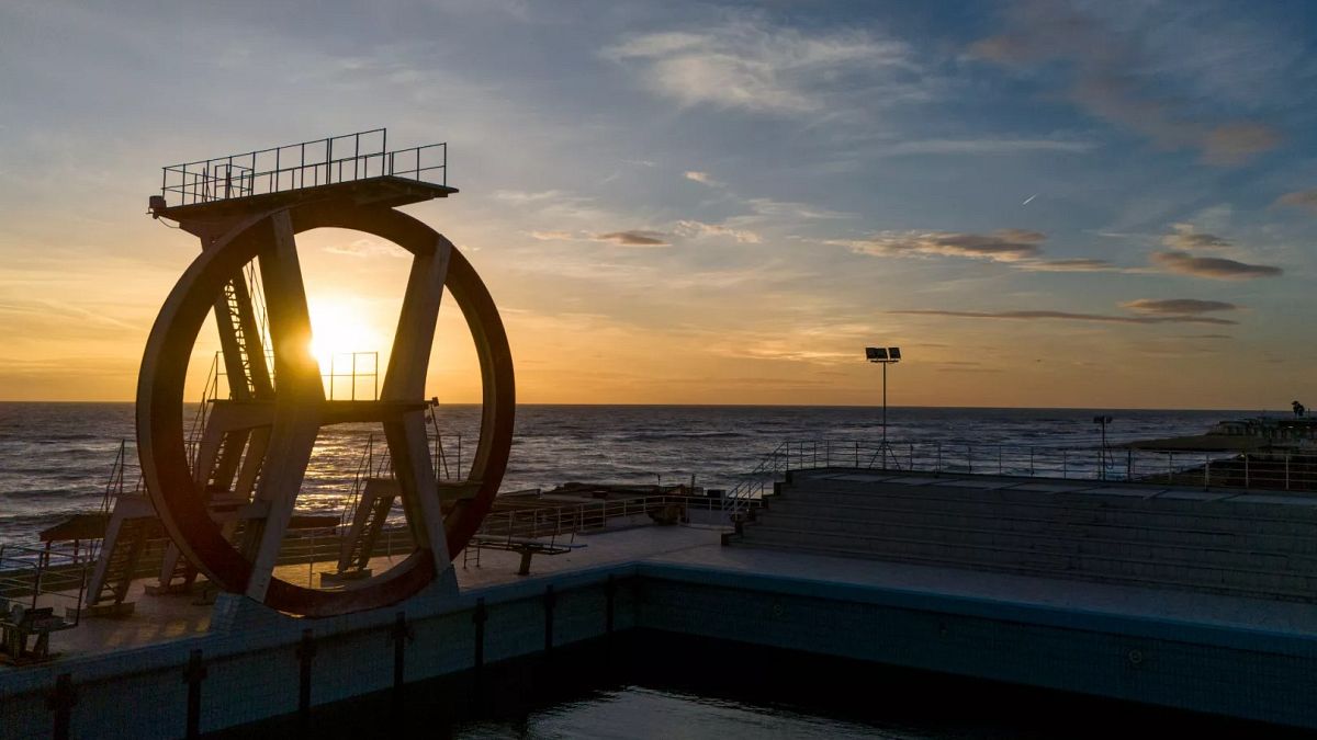 Beach tourism in Italy: A traditional sector in crisis or a case of changing tastes?