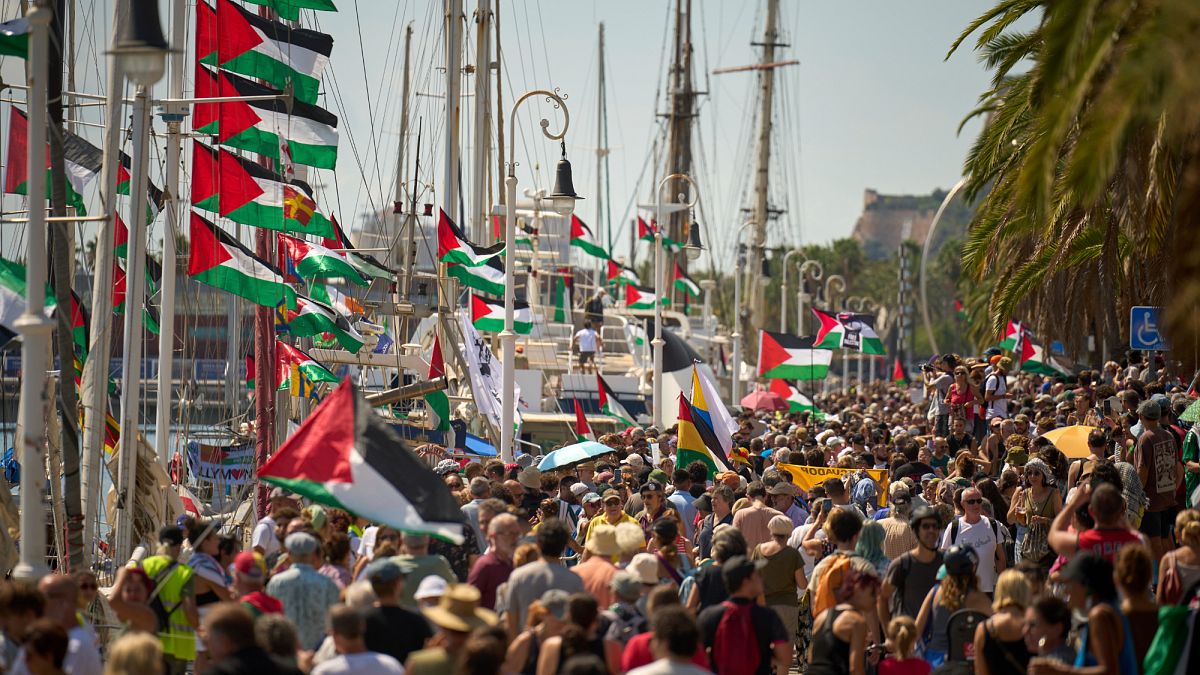 Flotilla leaves Barcelona in biggest attempt yet to break Israeli blockade of Gaza