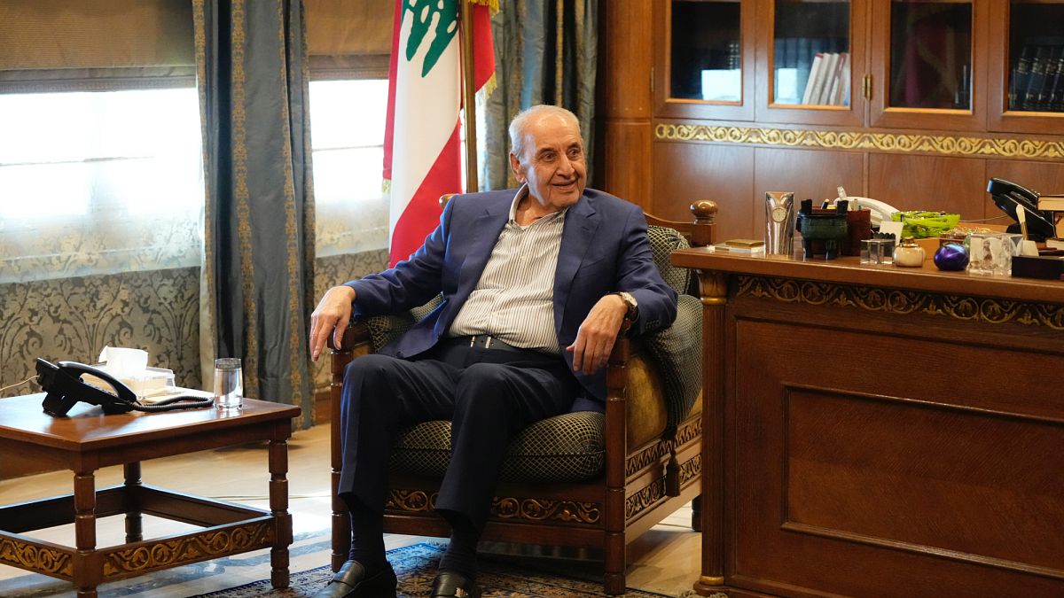 نبيه بري ينتقد الورقة الأمريكية لحصر السلاح: من غير الجائز رمي كرة النار في حضن الجيش اللبناني