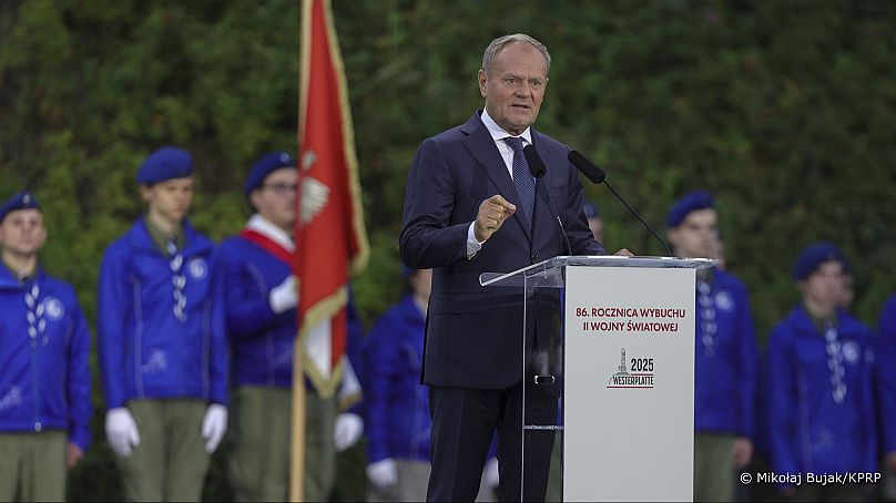 Donald Tusk s'exprime lors de la commémoration du 86e anniversaire du début de la Seconde Guerre mondiale, à Gdansk, en Pologne, le lundi 1er septembre 2025