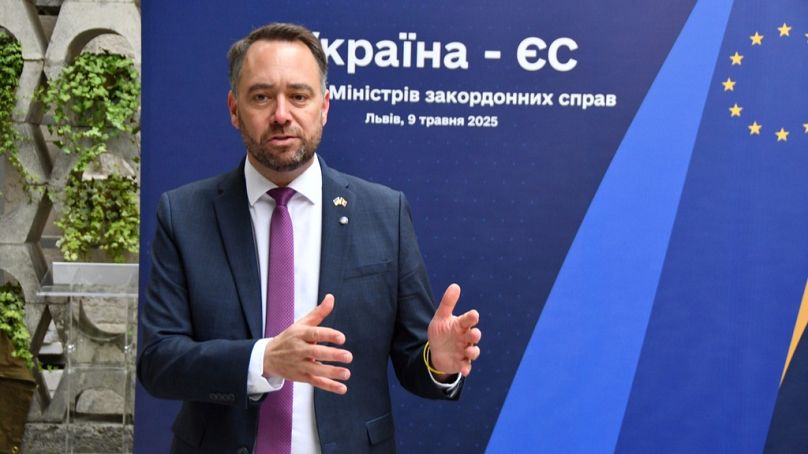 Der belgische Außenminister Maxime Prevot spricht am Freitag, dem 9. Mai 2025, während des Treffens der Außenminister der Ukraine und der EU in Lemberg (Ukraine).