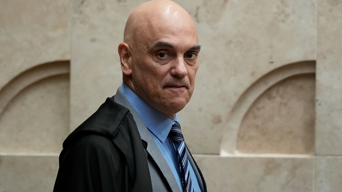 Alexandre de Moraes : qui est le juge qui pourrait mettre Jair Bolsonaro en prison ?