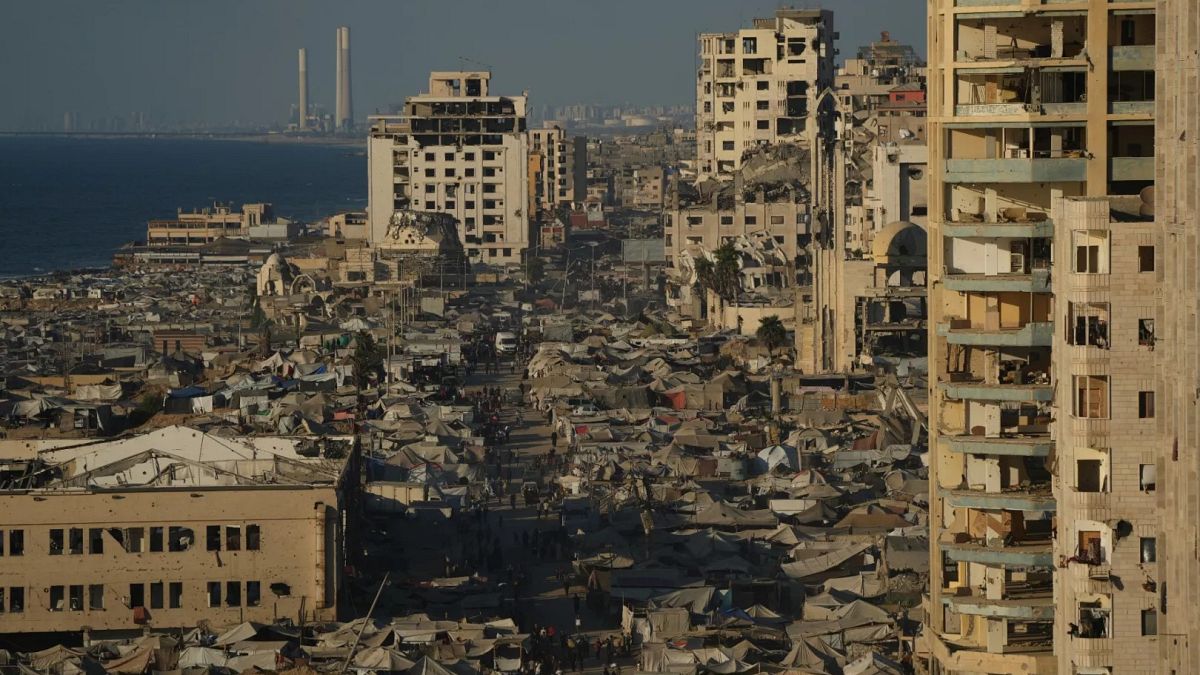 Israel starts calling up reservists as it continues military offensive in Gaza City