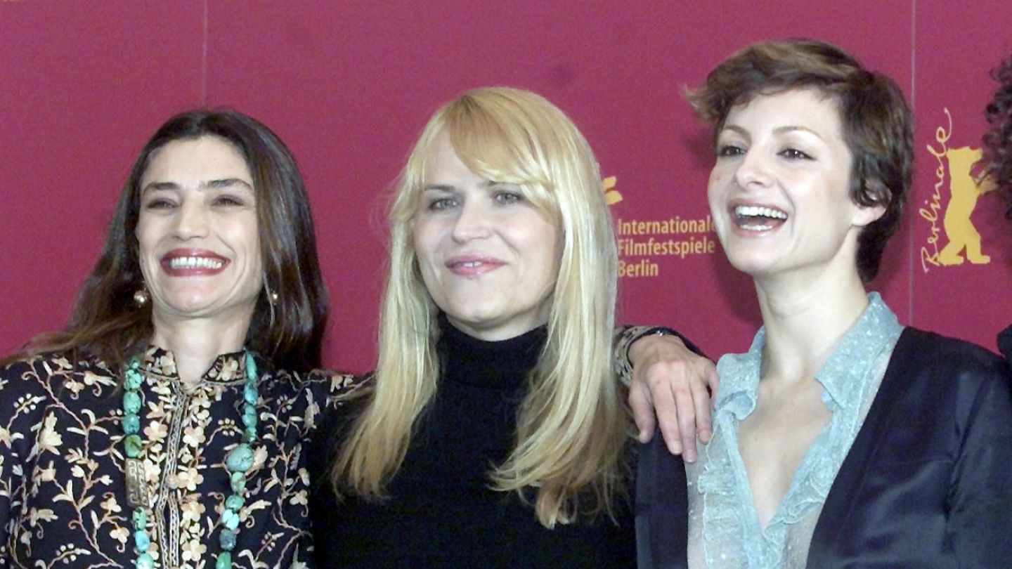 Female combat with Our foxy fighter