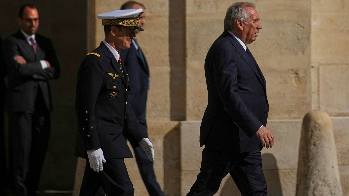 Vote de confiance : après le discours de François Bayrou, les leaders de factions s'expriment