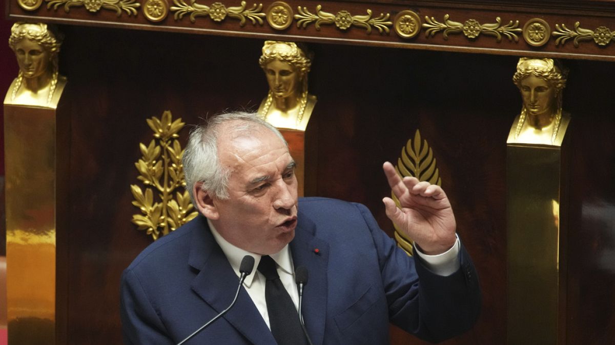 French PM François Bayrou faces government collapse as confidence vote looms