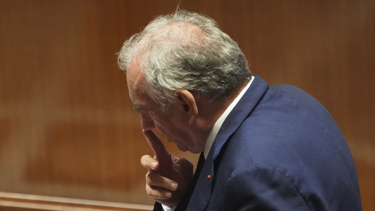 Chute du gouvernement Bayrou, un nouveau Premier ministre "dans les tout prochains jours"
