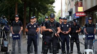 Turquie : un adolescent de 16 ans tue deux policiers lors d’une attaque à Izmir