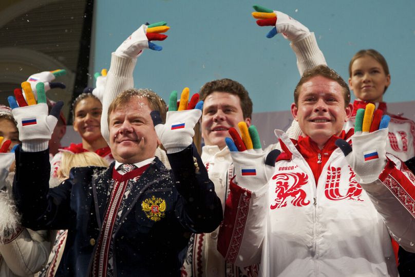 Le musicien de jazz Igor Butman, le pianiste Denis Matsouev et l'ex-star du hockey Pavel Buré à la présentation d'uniformes pour la sélection olympique russe, 26.12.2013