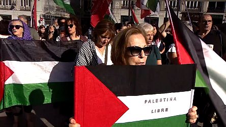 Des manifestants en Espagne appellent à un embargo total sur les armes envers Israël