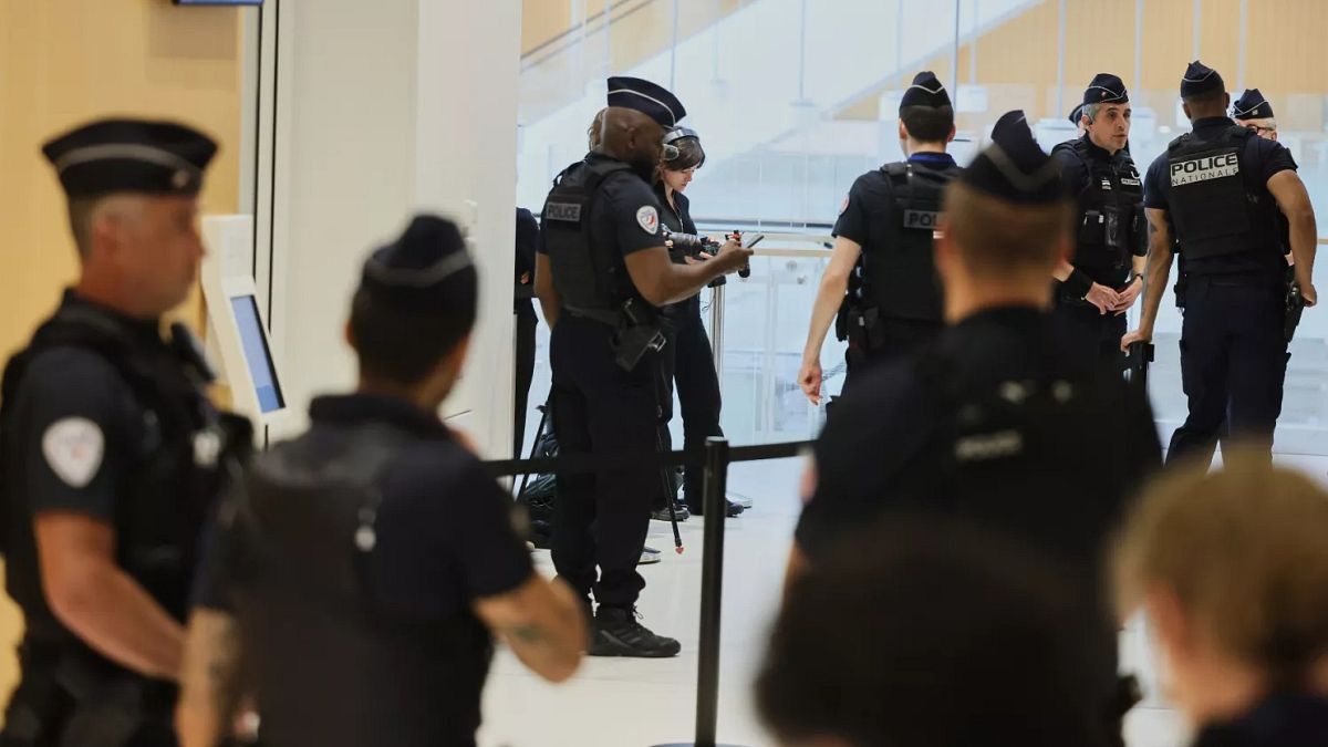 Têtes de porc devant les mosquées : des ressortissants étrangers mis en cause