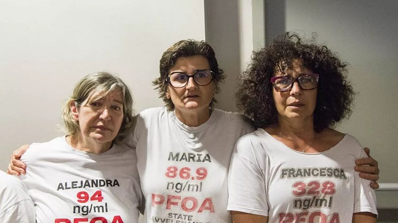 Three members of group Mamme No Pfas