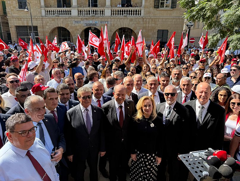 Τατάρ με στελέχη της παράταξής του
