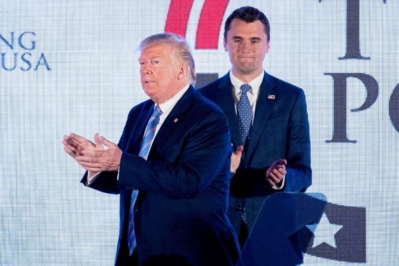 Donald Trump az Amerikai Fordulópont alapítójával, Charlie Kirkkel egy washingtoni megmozduláson, 2019 júliusában