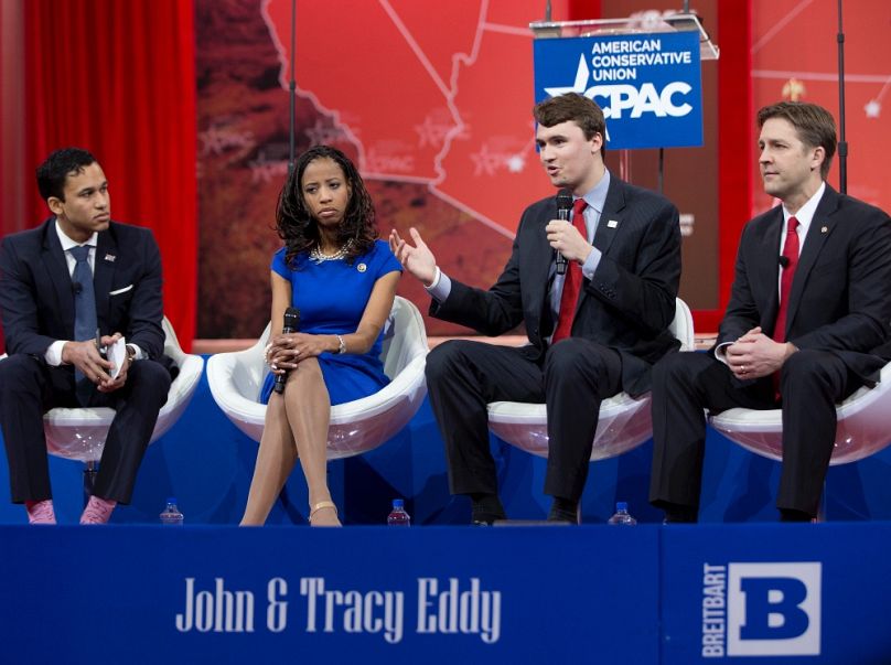 Charlie Kirk egy republikánus panelbeszélgetésen, 2015 februárjában