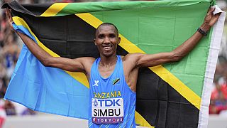 Mondiaux d'athlétisme : Simbu remporte le marathon après un sprint historique