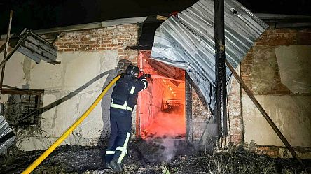 Bâtiment administratif touché à Kharkiv alors qu'un drone cible une rue animée