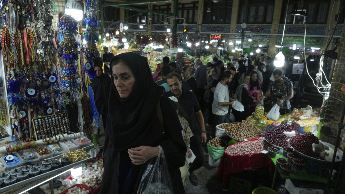 مجلس الأمن يصوّت الجمعة على إعادة العقوبات على إيران.. ماكرون: ما تلقيناه من طهران لم يكن جدياً