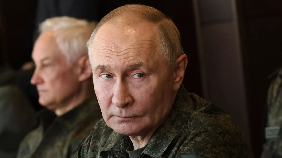 'Absolutely no evidence' Putin will negotiate peace in Ukraine, outgoing MI6 chief says