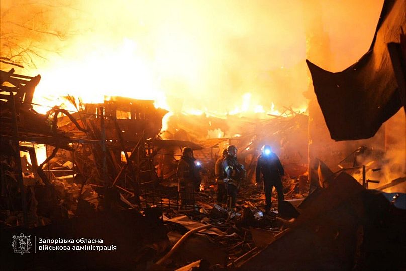 Rescuers work on a site of a house destroyed by a Russian strike on residential neighbourhood in Zaporizhzhia, 16 September, 2025