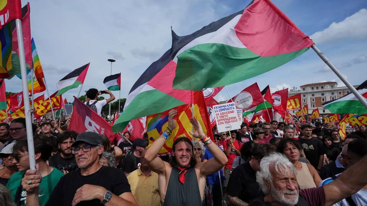 Thousands strike across Italy in solidarity with Palestinians in Gaza, causing widespread disruption