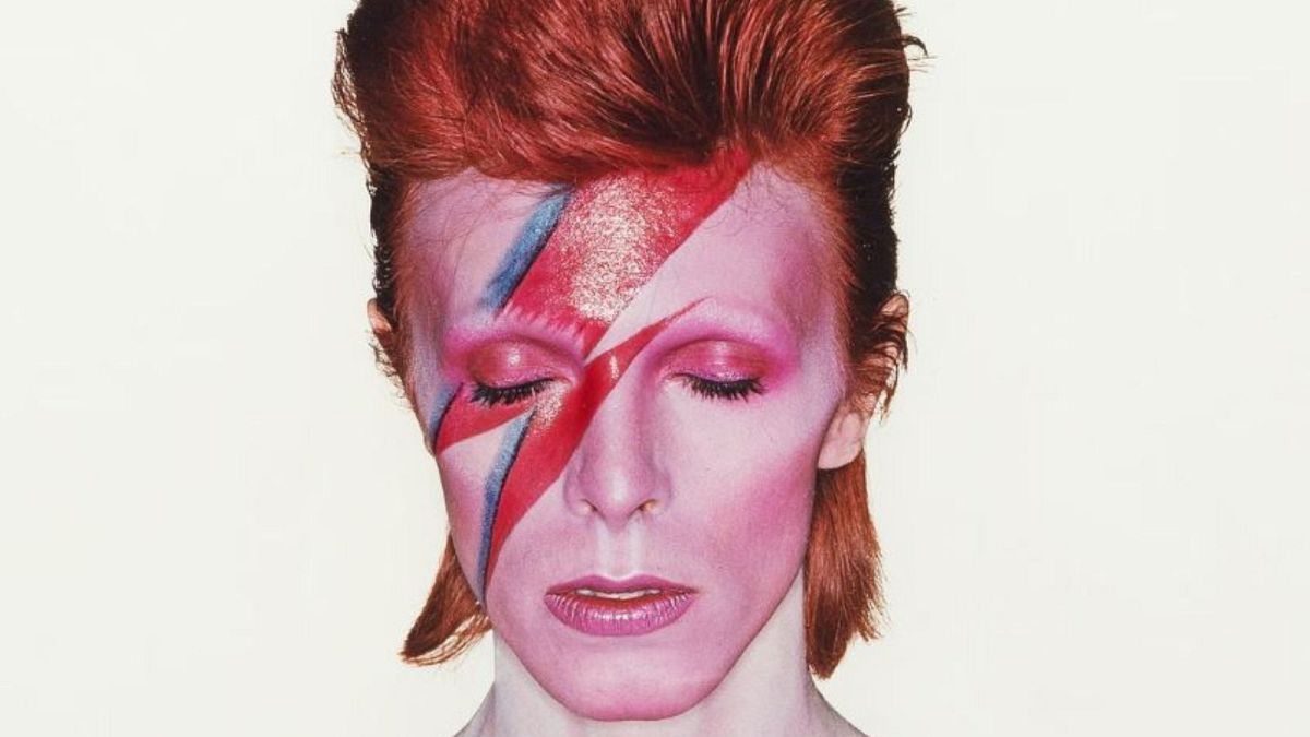 'The Mona Lisa of Pop': David Bowie’s ‘Aladdin Sane’ artwork set to break auction record