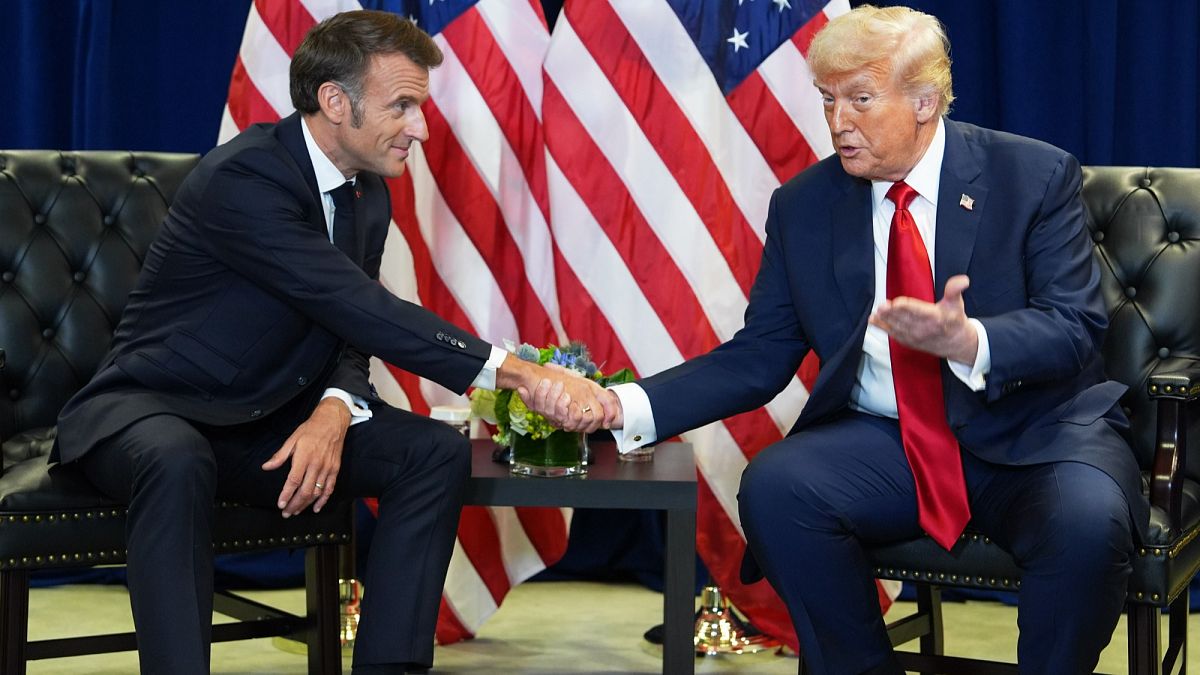 Emmanuel Macron se félicite des propos de Donald Trump sur l'Ukraine et appelle à l'unité
