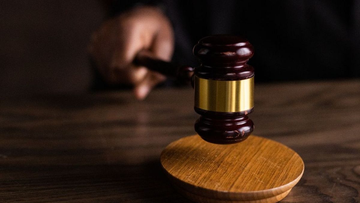 بتهمة التجسس.. محاكمة وشيكة لزوجين بريطانيين محتجزين في إيران وسط ظروف قاسية