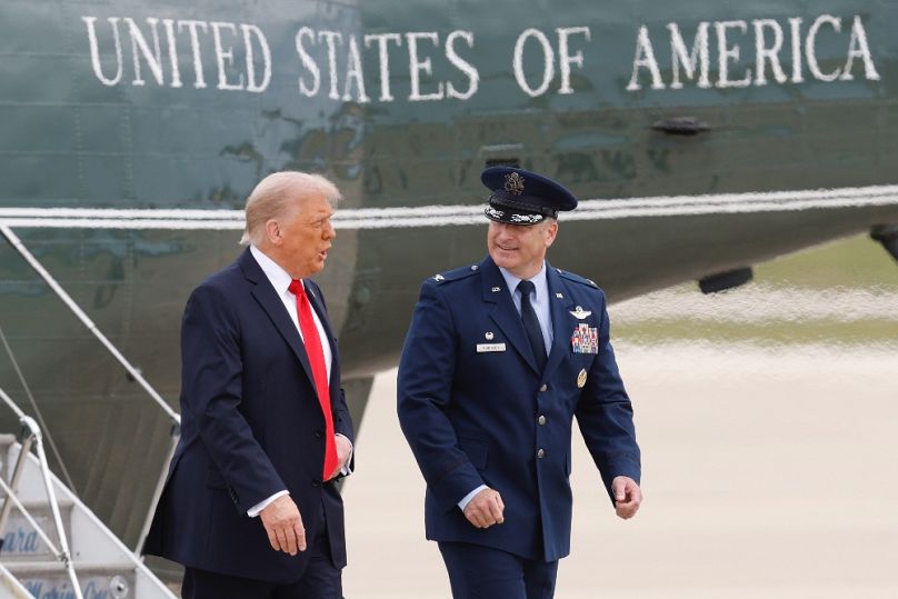 Donald Trump az Andrews légitámaszponton, 2025 szeptemberében
