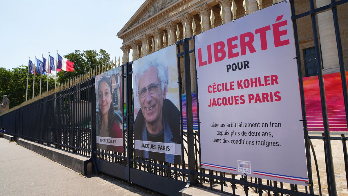 Détention de Cécile Kolher et Jacques Paris : la France annule sa procédure à la CIJ contre l'Iran