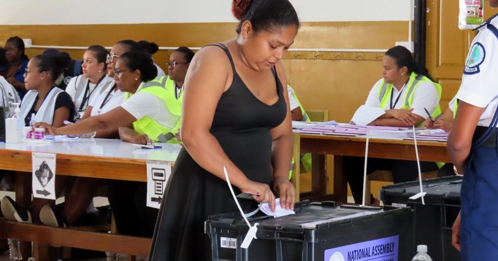 Seychelles votes amidst backdrop of drug and environmental concerns
