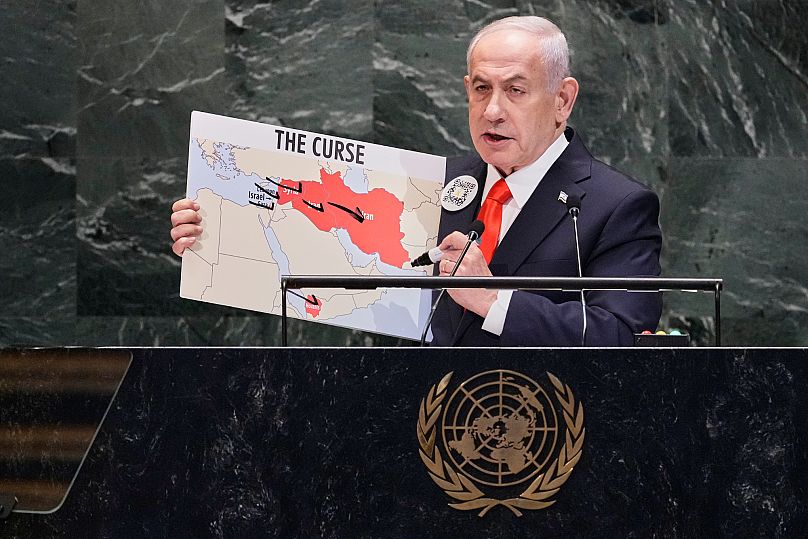 İsrail Başbakanı Binyamin Netanyahu, 26 Eylül 2025’te New York’ta düzenlenen Birleşmiş Milletler Genel Kurulu’nda konuşma yaparken elinde bir harita tuttu.