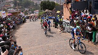 Mondiaux de cyclisme au Rwanda : les coureurs à l'assaut du mur de Kigali