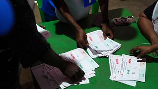 Guinée : la présidentielle fixée au 28 décembre, Doumbouya éligible