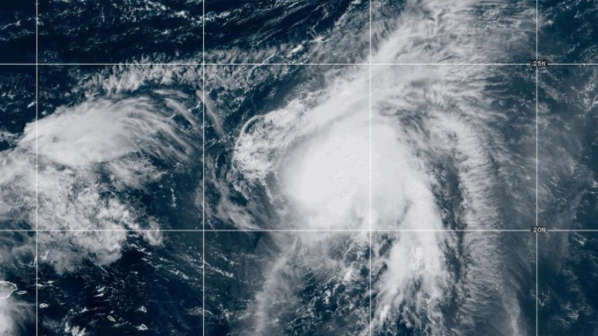 Tempestade Imelda poderá transformar-se num furacão