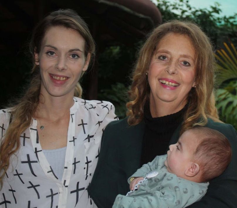 Jana Bezuidenhout édesanyjával, Heide-Marival, és Errol Musktól született gyermekével