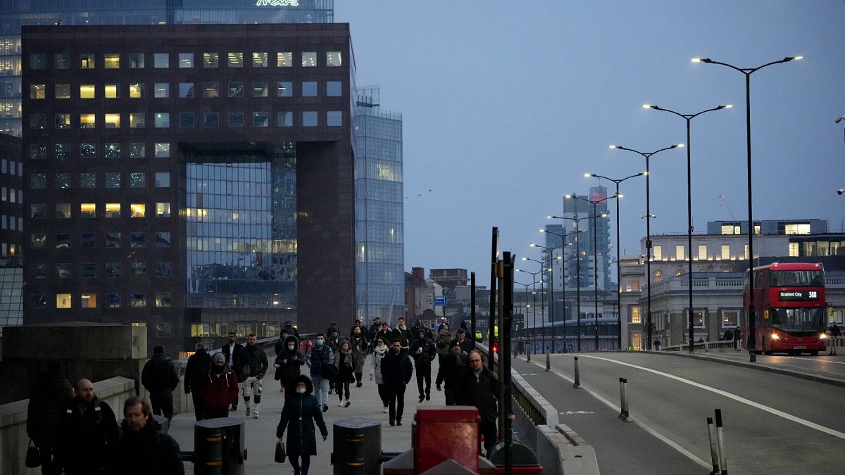 The new hybrid working norm in the UK: How many days in the office?