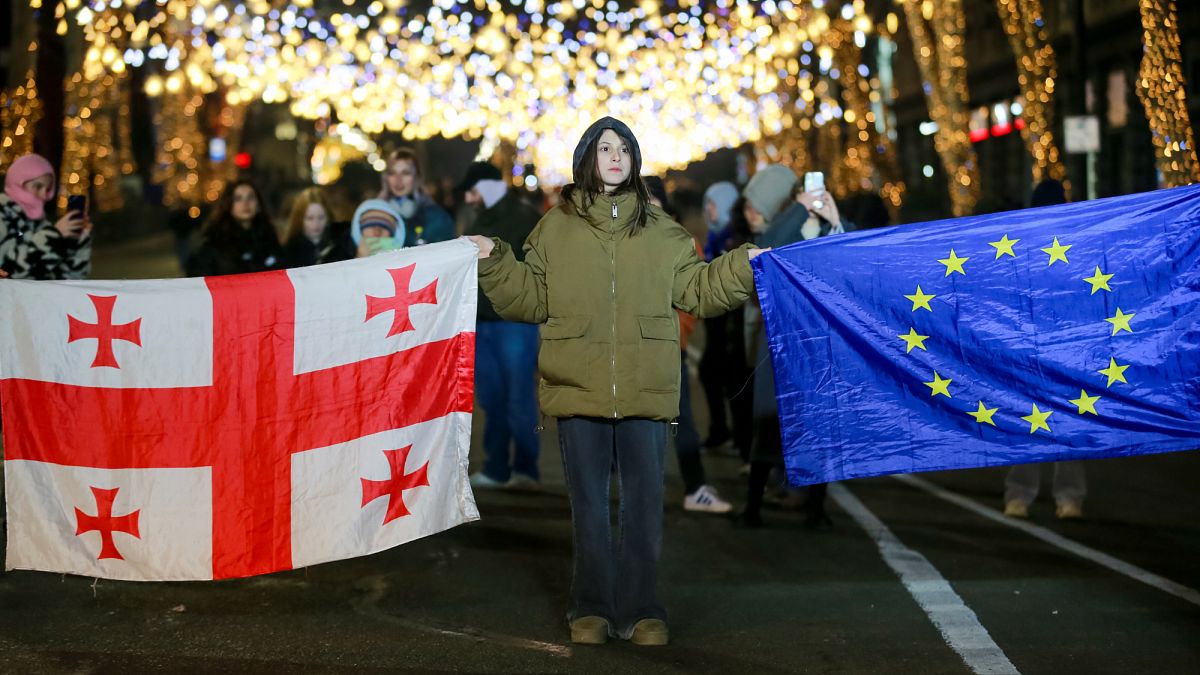 Εκρηκτικό το κλίμα στην Γεωργία: Δεν κατεβαίνουν στις δημοτικές εκλογές τα φιλοευρωπαϊκά κόμματα