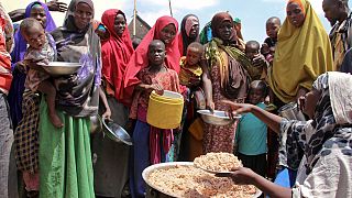 U.N. food agency to suspend food aid for 750,000 people in Somalia